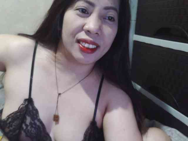 Cassiee webcam