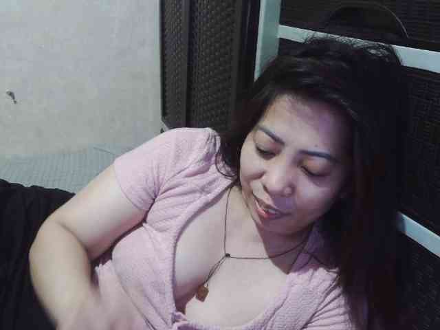 Cassiee webcam