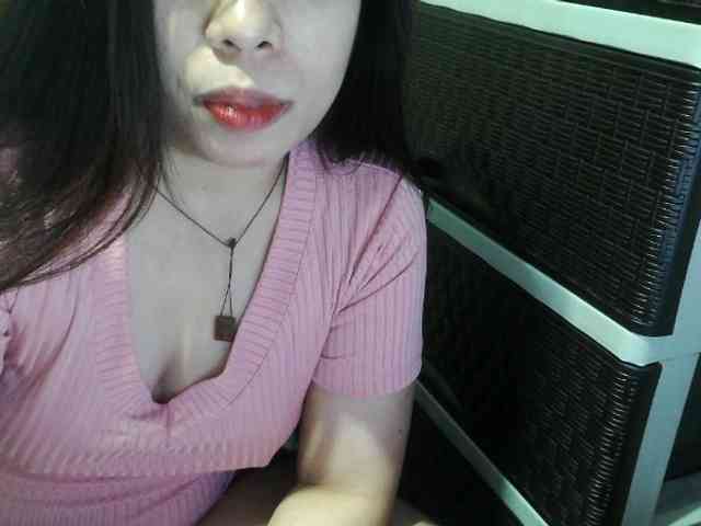 Cassiee webcam