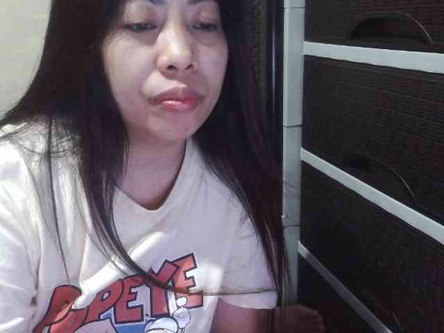 Cassiee webcam
