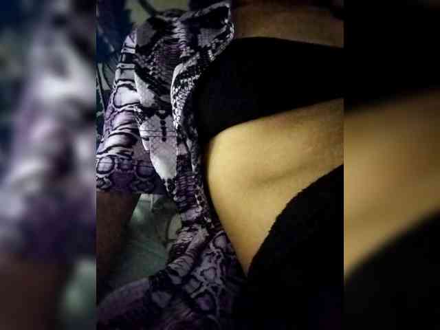 womangold82 webcam