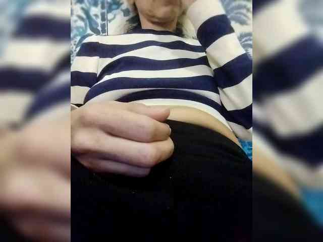 womangold82 webcam