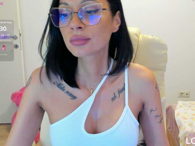 kissnicol live cam on BongaCams