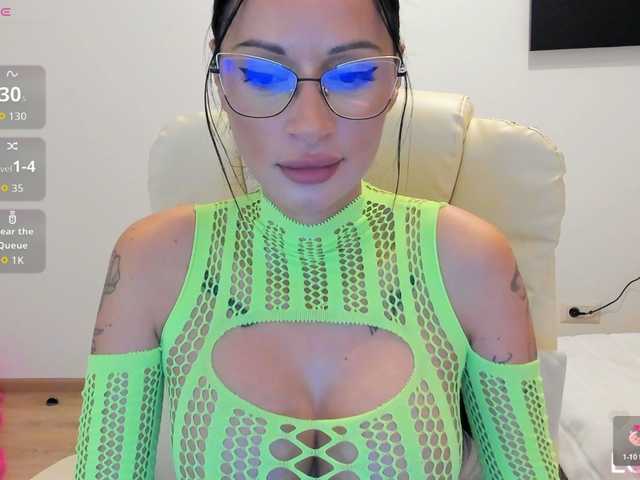 kissnicol — live female cam