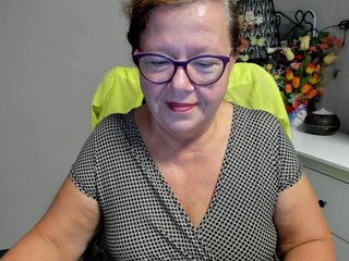 flirty-adele Porn Show