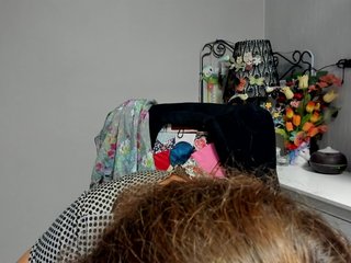 flirty-adele