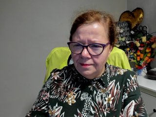 flirty-adele Porn Show