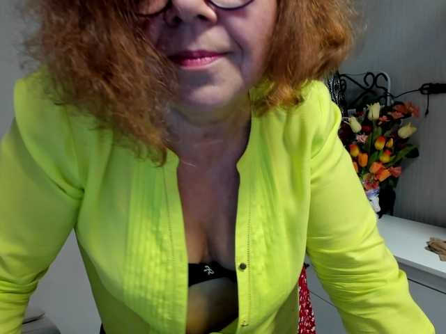 flirty-adele live cam on UnifiedCams