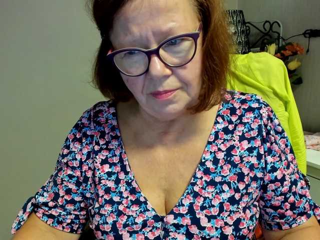 flirty-adele live cam on BongaCams
