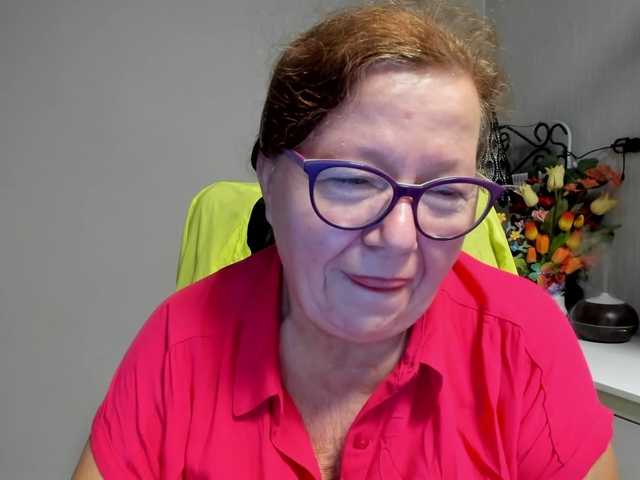 flirty-adele live cam on BongaCams