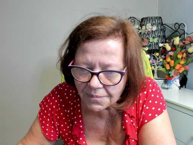 flirty-adele live cam on BongaCams