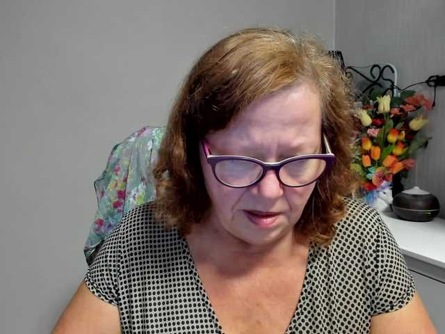flirty-adele live cam on BongaCams