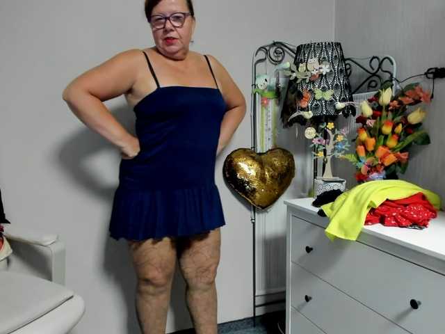 flirty-adele