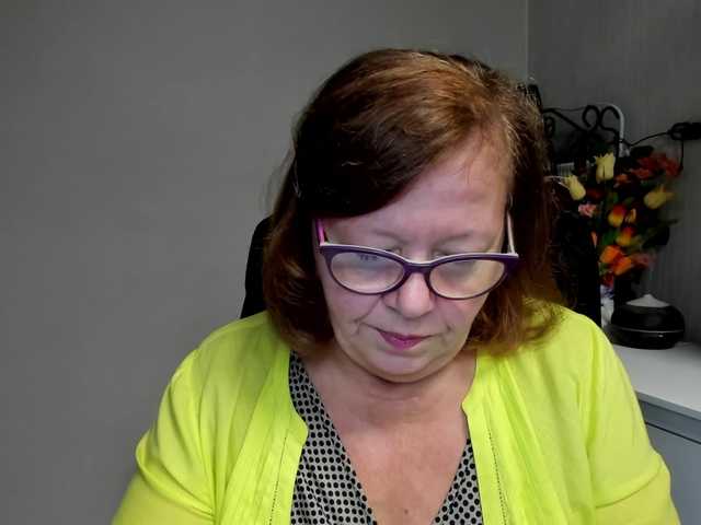flirty-adele live cam on BongaCams