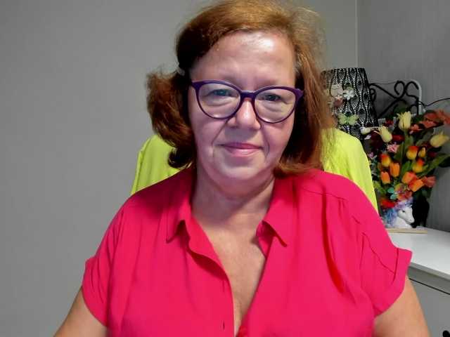 flirty-adele live cam on UnifiedCams