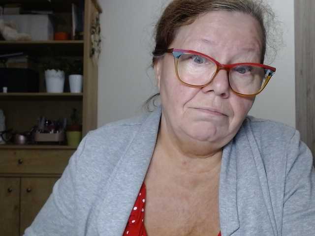 flirty-adele live cam on BongaCams