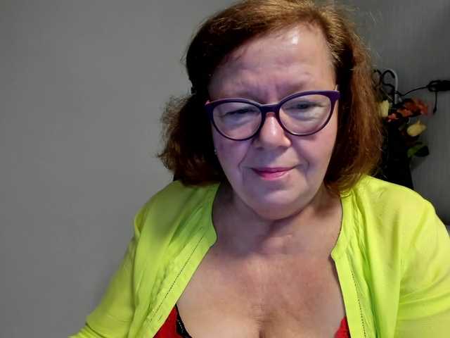 flirty-adele live webcam show