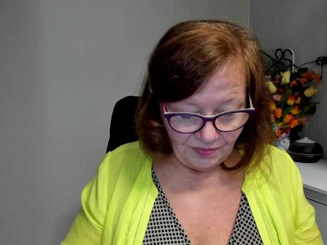flirty-adele live cam on BongaCams
