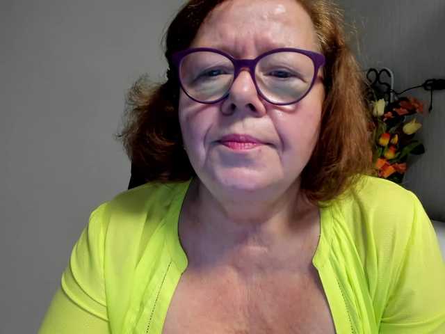 flirty-adele live webcam show
