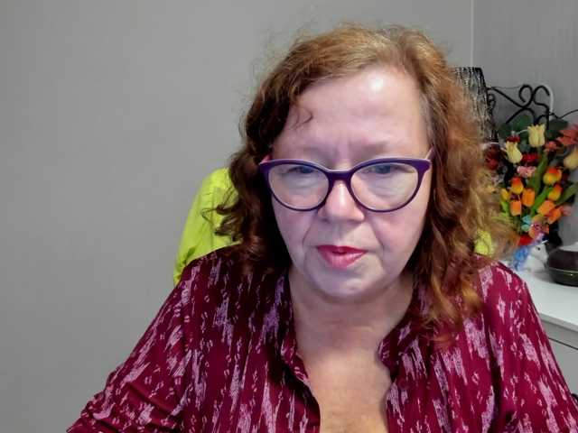 flirty-adele live cam on BongaCams