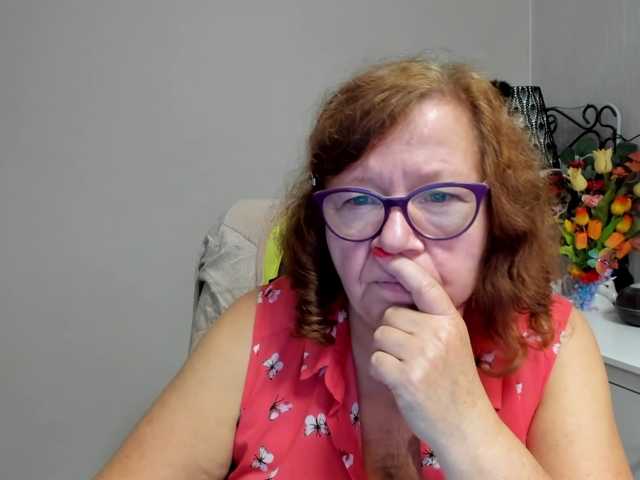 flirty-adele live cam preview