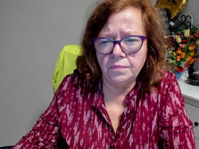 flirty-adele live cam on BongaCams