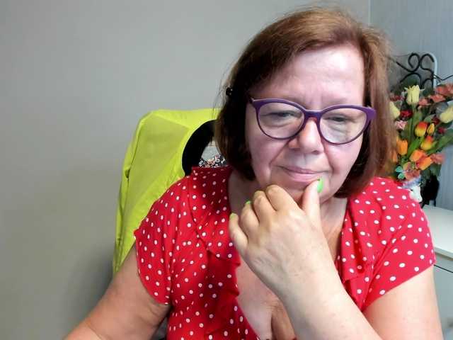 flirty-adele live cam on BongaCams