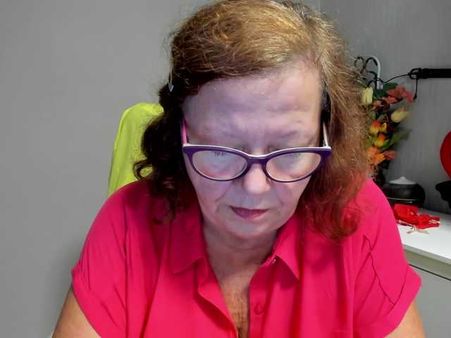flirty-adele live cam on BongaCams