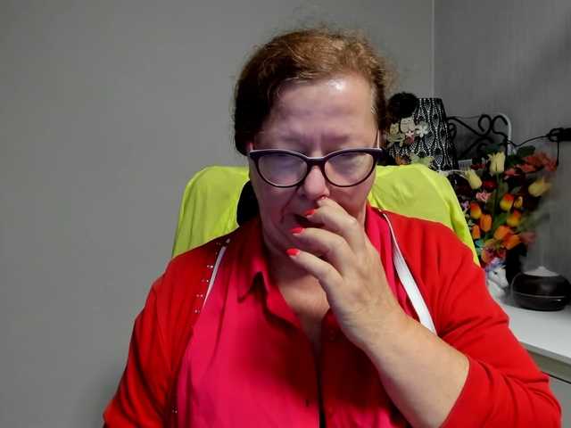 flirty-adele live cam preview