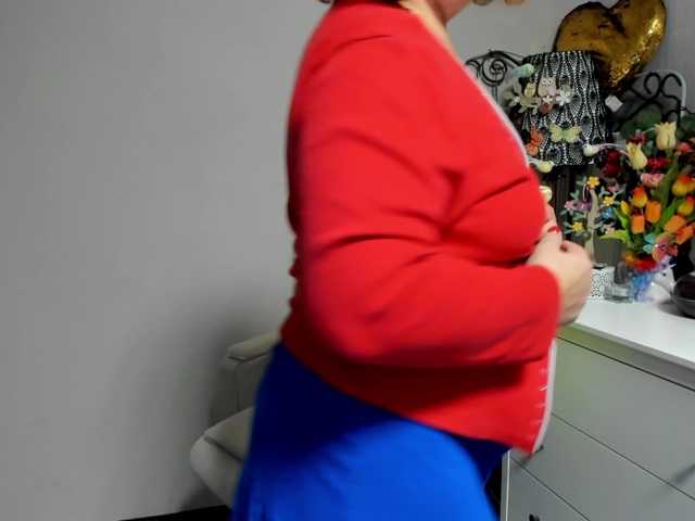 flirty-adele live cam on BongaCams