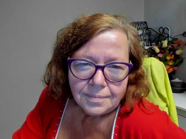 flirty-adele live cam on BongaCams