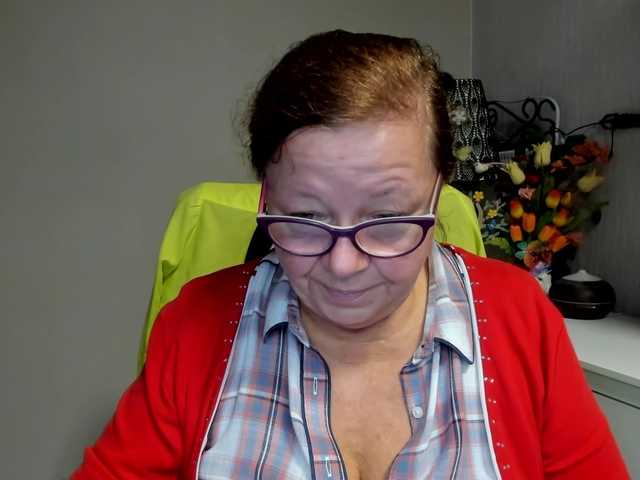 flirty-adele live cam on BongaCams