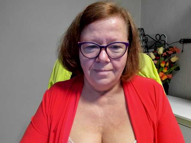 flirty-adele Cam en direct sur BongaCams