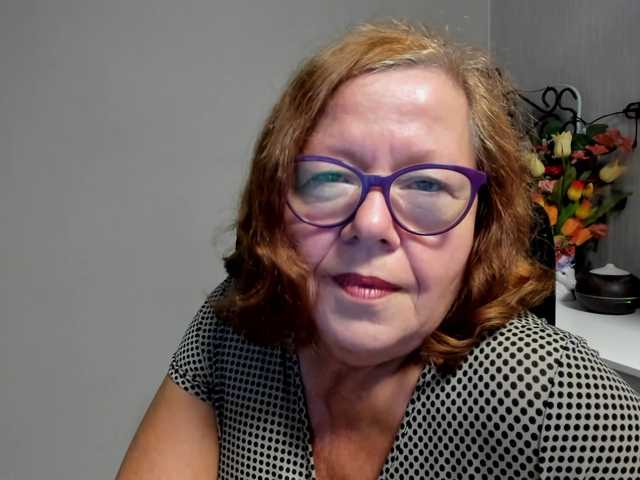 flirty-adele live cam on BongaCams