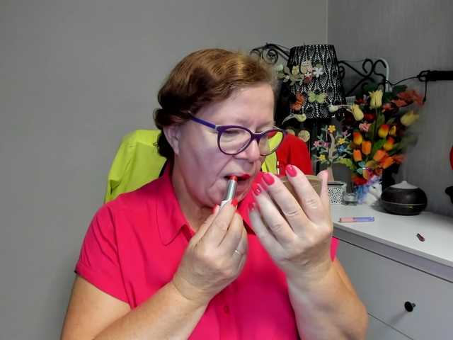 flirty-adele live cam on BongaCams