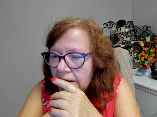 flirty-adele live cam preview