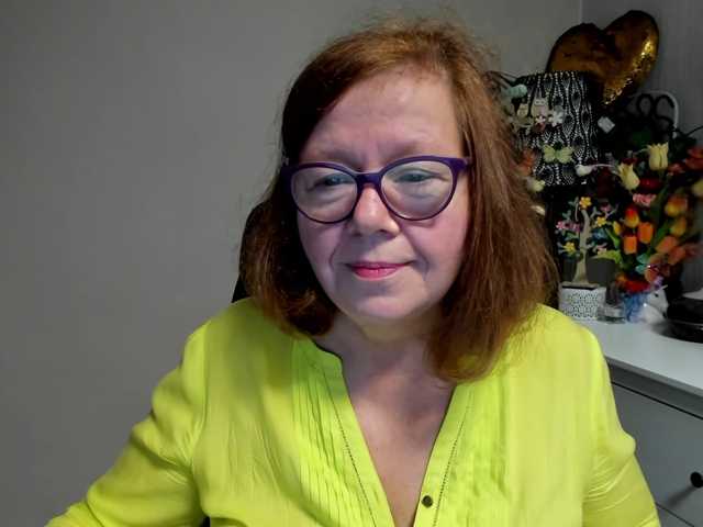 flirty-adele live cam on BongaCams