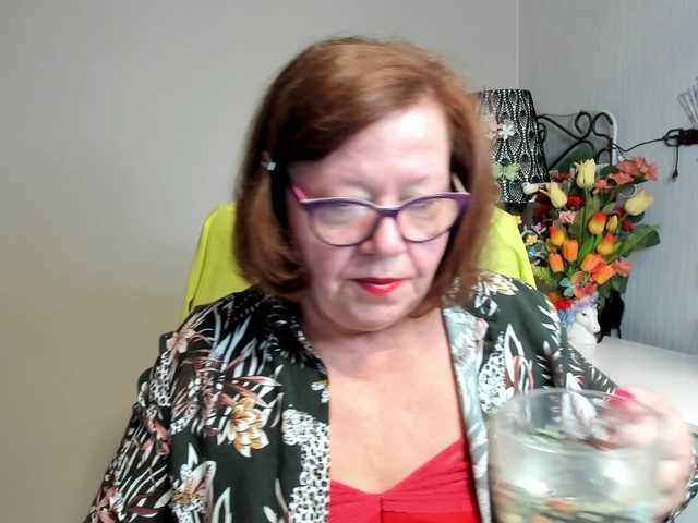 flirty-adele live cam on BongaCams