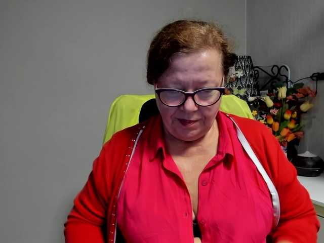 flirty-adele live cam on BongaCams