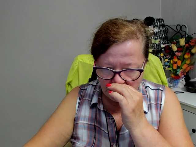 flirty-adele live cam preview