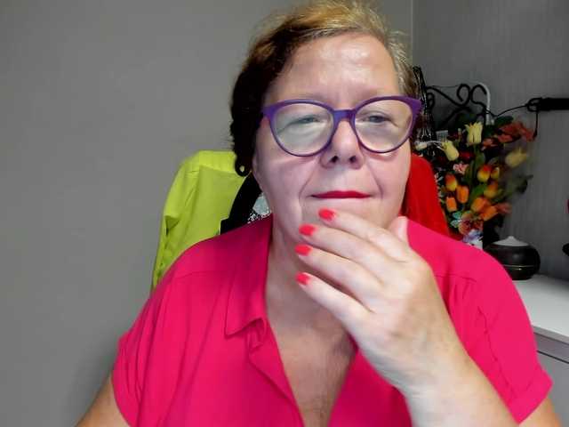 flirty-adele
