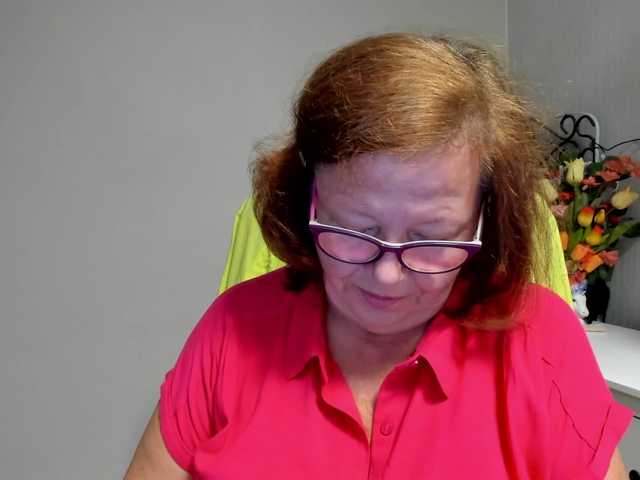 flirty-adele live cam on BongaCams