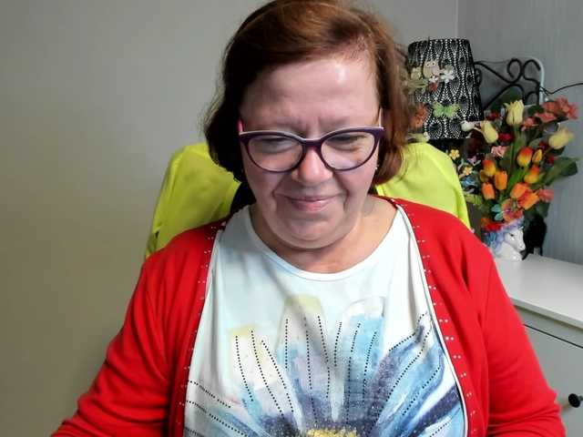 flirty-adele live cam on BongaCams