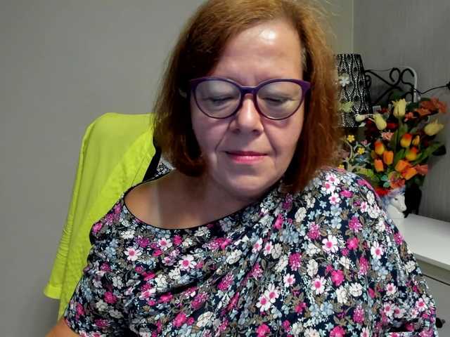 flirty-adele