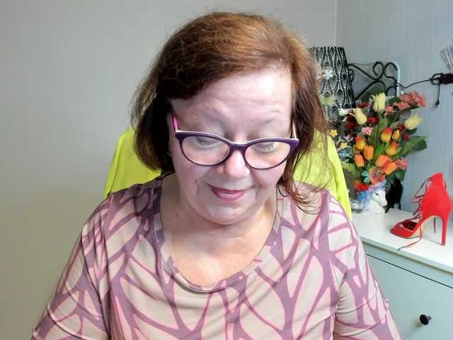 flirty-adele live cam on BongaCams