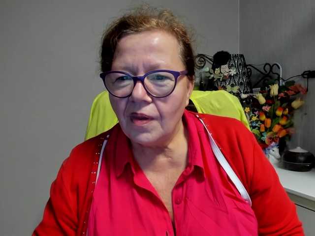 flirty-adele live cam preview