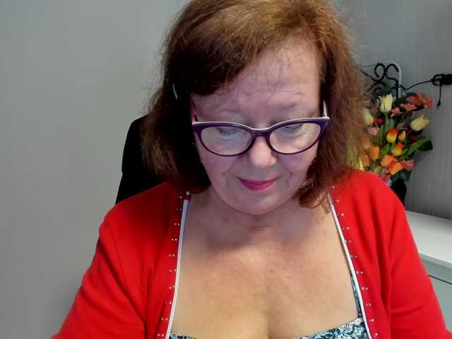 flirty-adele live cam on BongaCams