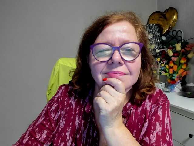 flirty-adele live cam on BongaCams