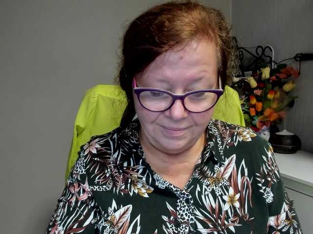 flirty-adele live cam on BongaCams