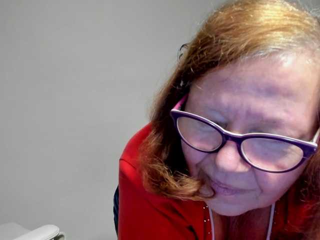 flirty-adele live cam on BongaCams